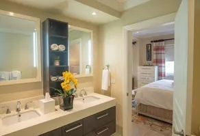 Townhouse Villa w/staff, gated community, gym, pool, beach access - Image 4