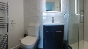 SINGLE STOREY Four Superking en suite rooms on Red House Estate w/seasonal pool - Image 5