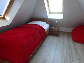 Apartment in the city park - Image 4