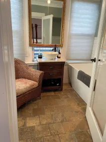 Walking distance to St George, packed with attractions and activities! - Image 2