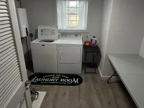 Easy access, roomy, close to so much but in a private country setting. - Image 2