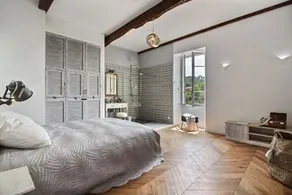 Prestigious property with 10 bedrooms, in Roussillons on 2 ha of land - Image 3