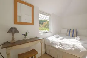 A spacious, detached cottage with character and charm, located in St Agnes. - Image 4