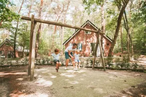 Charming 6-person bungalow, suitable for all seasons. - Image 2