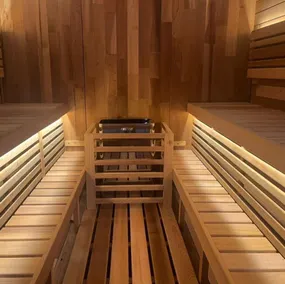 Onyx Retreat Healesville Luxury Lodge x Hot Tub - Image 2