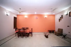 Seasons Inn - Image 3