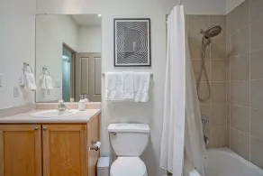Boho 2b/2ba Downtown/OldTown, Patio w/fire feature - Image 3