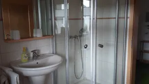 Modern 95 sqm apartment with 2 bedrooms and 2 bathrooms and 2 balconies - Image 5