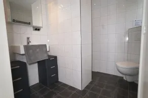 A holiday home where everyone will immediately feel at home. The homely appearance is a mix of modern design and coziness. The house is located in the front section of the popular North Sea Park, but due to its unique location, it offers a lot of pea - Image 2