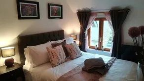 Casa encantadora bonita situada na Bretanha e uma banheira de hidromassagem aquecida de madeira privada - Image 5