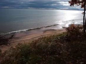 Motisi's Sandy Beach - Image 3