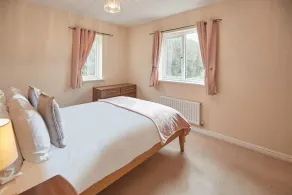 Host & Stay - 57 Woodland View - Image 3