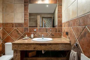 Luxury holiday retreat, 2 pools, heated jacuzzi and free fibre optic WiFi and equestrian facilities - Image 2