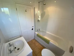 Charming Country House, Outdoor Private Pool. Gated Entrance, Secure Parking. - Image 4