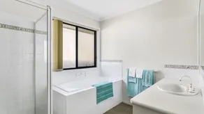 Pedras atirar para a praia - Image 2