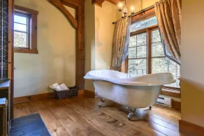 Tremblant: Luxurious Mountain Home, Heart of the Village! 25% off 7 nights + - Image 4