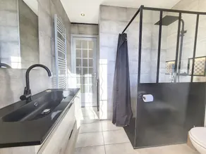 Nestor&Jeeves - PALAIS HISPANIA - Top floor apartment - Image 3