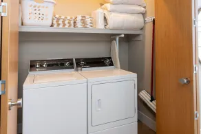 On hike/bike trails ~ gear storage ~ resort pool ~ BBQ ~ private hot tub ~ 🐶 - Image 2