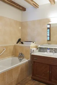 Longere style house 20 minutes from the sea. - Image 3