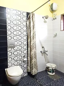 Cherai Vacation Home with AC Bedrooms - Image 2