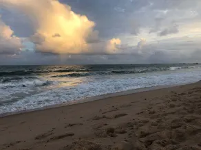 Super comfortable apartment, foot in the sand! - Image 3