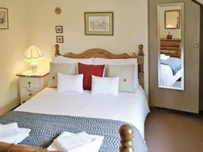 2 bedroom accommodation in Shillingford, near Bampton - Image 3