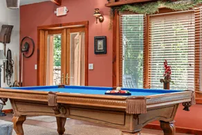 The Hiding Place - All-One-Level Carriage House - Table de billard, bain à remous - Image 3