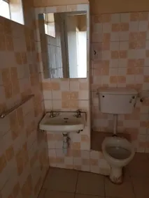 Kapsabet Comfy Hotel - Image 4
