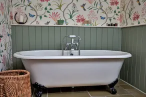Peaceful Holiday Home for 6 Guests - Image 3