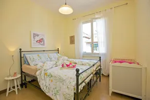 Rummelig 4½-værelses lejlighed med have med grill og balkon - Image 4
