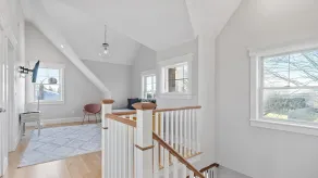 Newly remodeled home-Stay close to beach w/easy access to Newport - Image 2
