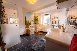 At the foot of the Alps ❖ 10 minutes from Salzburg ❖ Garden ❖ Sauna ❖ Home cinema - Image 5