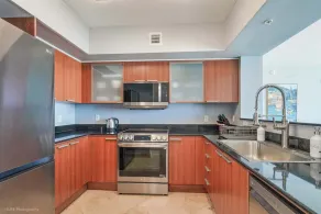 Lovely 2-Bedroom Oceanfront condo - Image 5