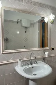 Family villa with pool - Image 2