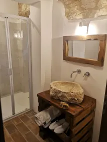 Newly renovated Italian villa with external hot tub and heated swimming pool - Image 2