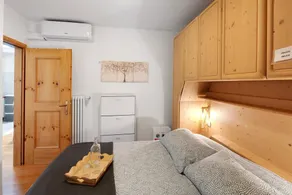 Appartement 'Ciasa De Lucky' avec vue sur les montagnes, terrasse privée et Wi-Fi - Image 4
