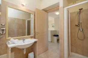 Hotel Regina Elena - Image 4