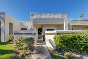 Desert Princess Cc And Resort, On Golf Course, W / Mountain Views - Image 4