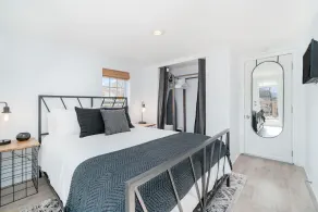 The Mulberry House: Cozy Home In Downtown Olathe - Image 5