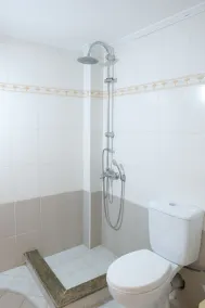 2-Bedroom Apartment in Saranda - Image 3