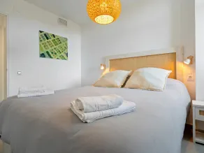 Apartment 250m beach with pool and parking - Image 5
