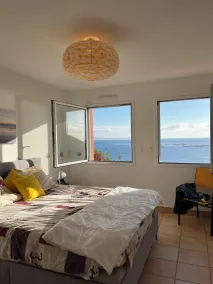Jolie Maison 6-8 Pers. Dans Petite Résidence Avec Piscine à Débordement vue mer - Image 4