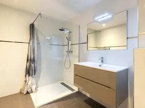 Residential-Penthouse-Wohnung mit großer Terrasse - Image 3