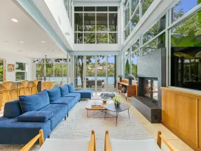ARRIV EMERALD ESTATE | Upp till 8 bäddar | Lakefront | Just remodeled | PoolSpa - Image 2