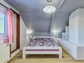 Schönes alleinstehendes Ferienhaus mit privatem Pool,  W-LAN, TV, Innenhof und Haustiere erlaubt - Image 3