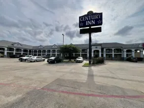 CENTURY INN - Image 3