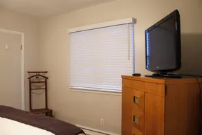 Ultra Clean, Private, Comfy Home in Prime Location. Sleeps up to 8. - Image 5