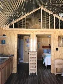 Tiny home hosted by D'Ann - Image 2