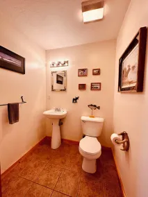 Huge Mooselookmeguntic Lakefront - Sleeps 12 - Dock - Saddleback Ski-Snowmobile - Image 3