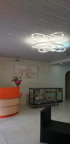 Queen's Comfort Inn - Image 4